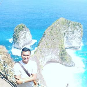 Kelingking Beach